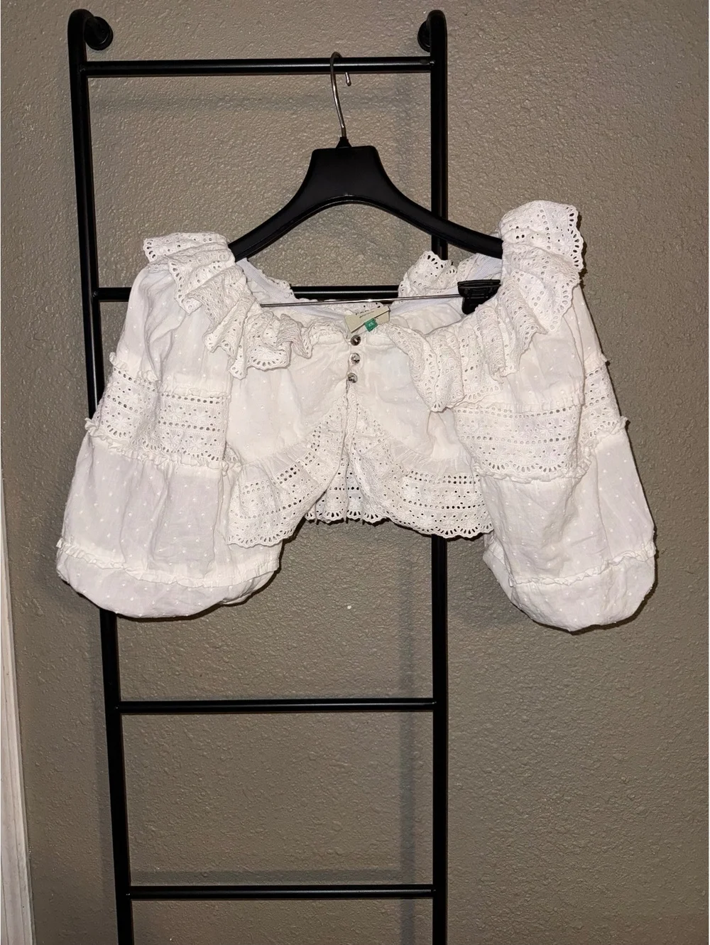 Farm Rio White Eyelet Puff Sleeve Crop Top, Size XS
